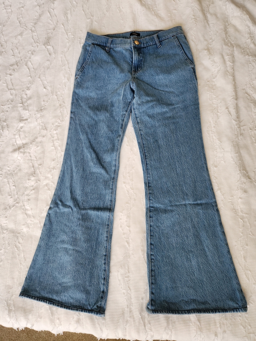 Express Classic High-Rise Light Blue Flare Jeans - Women